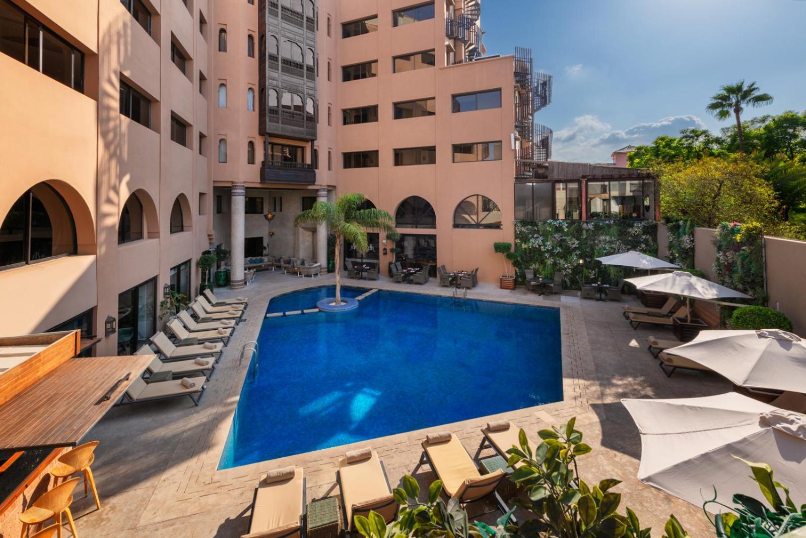 Hivernage Hotel & Spa Μαρακές Εξωτερικό φωτογραφία The swimming pool at the hotel